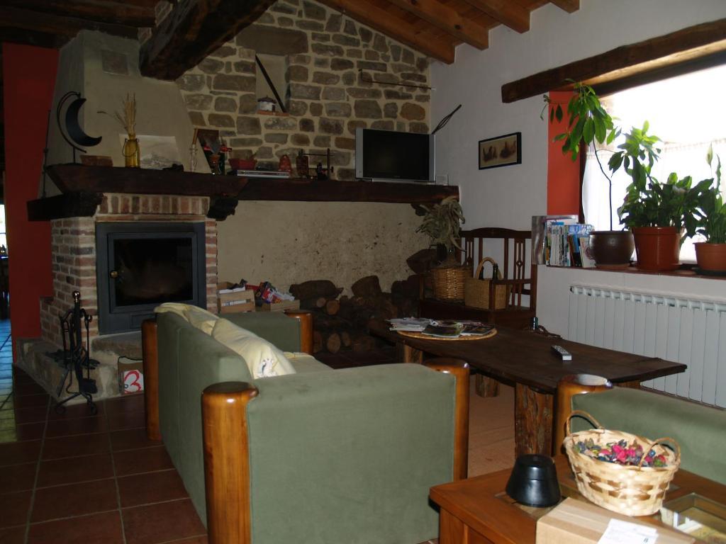 Hotel Rural Piedra Abierta San Martin de Perapertu Ngoại thất bức ảnh