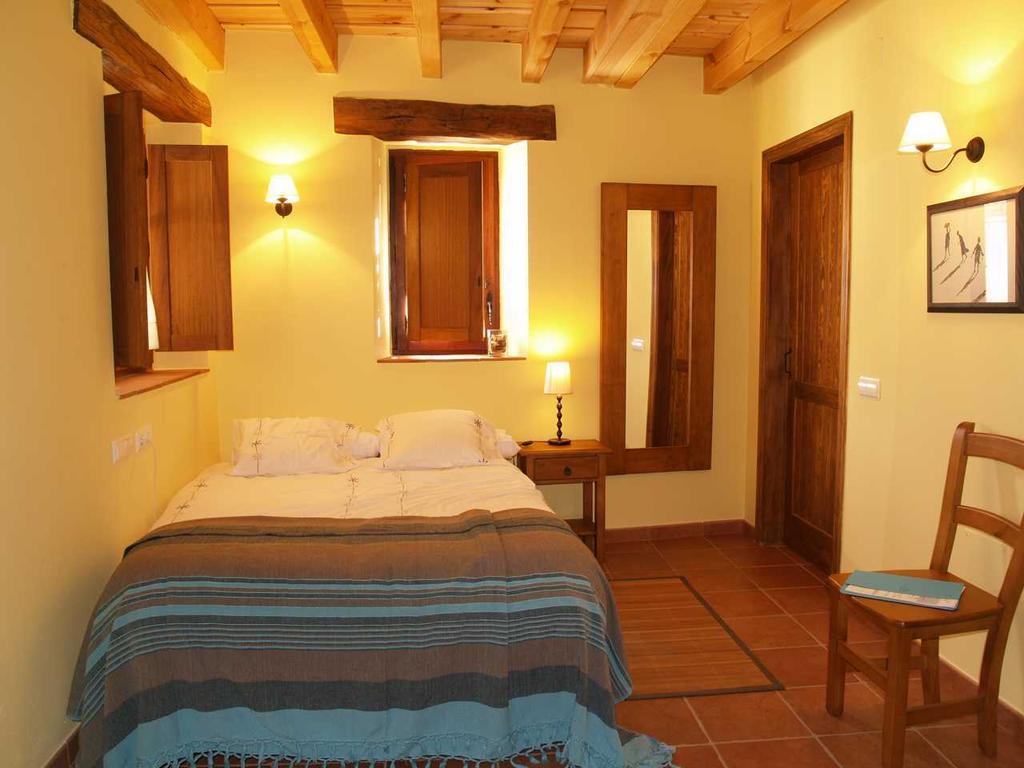 Hotel Rural Piedra Abierta San Martin de Perapertu Ngoại thất bức ảnh